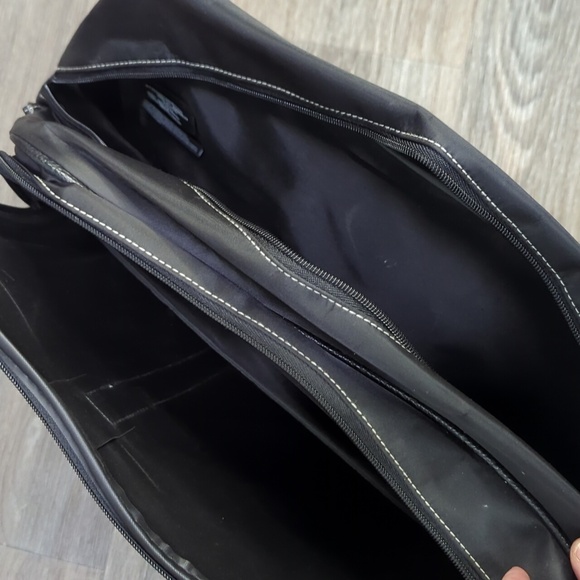 NWOT Elizabeth Arden Black Travel Bag - Picture 6 of 9